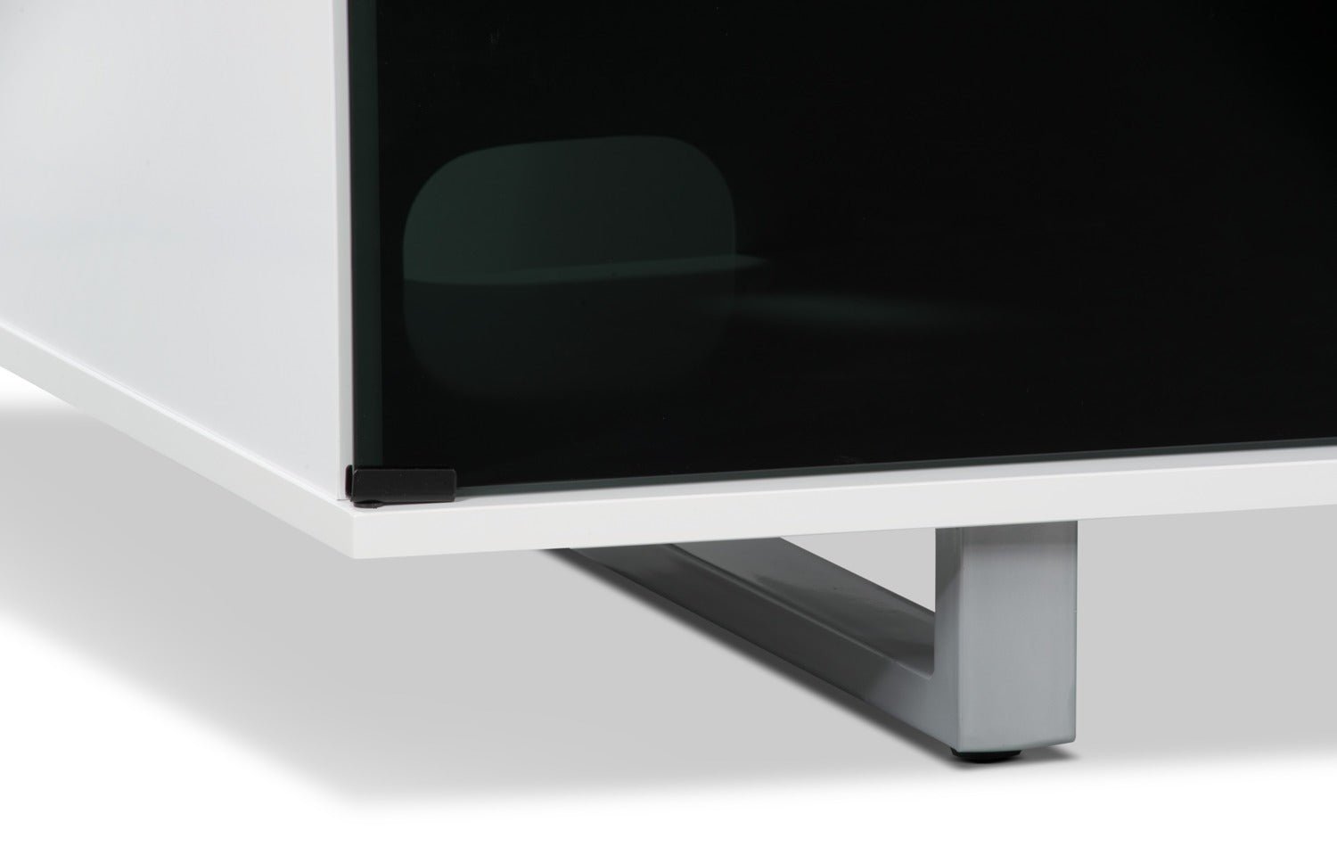 odesos-72-tv-stand-with-glass-ember-firebox-and-soundbar-white - Image 7