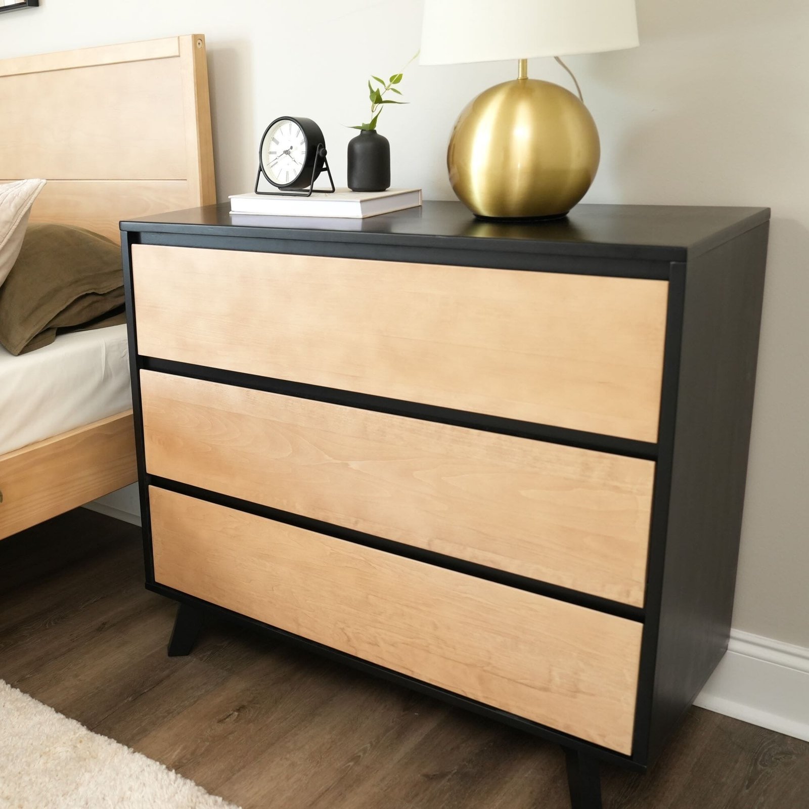 Modern 3-Drawer Dresser - Image 6