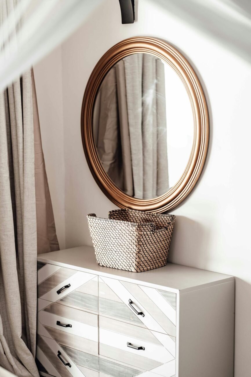 Drawer Dresser